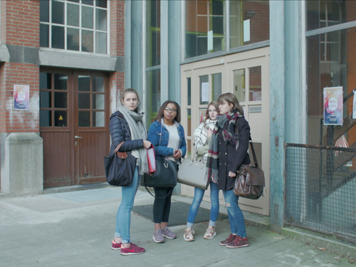 Couverture du film La Cour