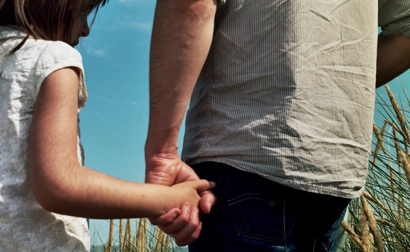 Couverture du film Drôle de père