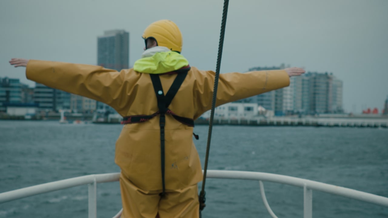 Fly beyond the spectrum