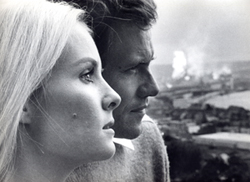 Couverture du film Jeudi, on chantera comme dimanche