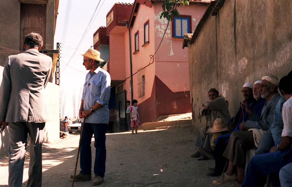 Couverture du film Kateb Yacine, l'amour et la révolution