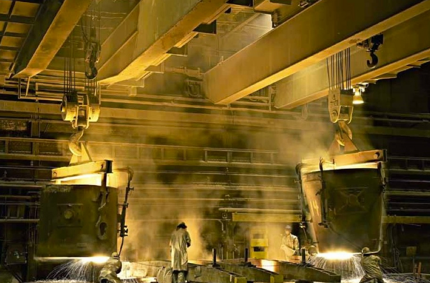 Couverture du film L' Acier a coulé dans nos veines