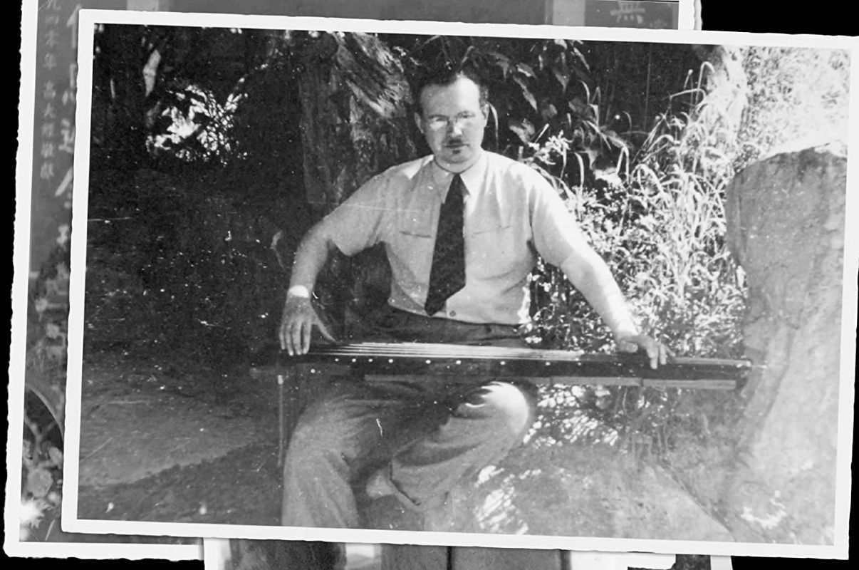 Couverture du film Sur les traces de Robert Van Gulik